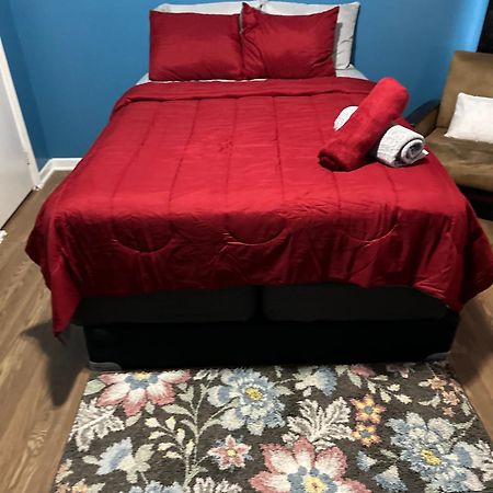 Fidelia Garnet Room, Queen Bed Minutes From Newark Liberty International Airport And Newark Penn Station ภายนอก รูปภาพ